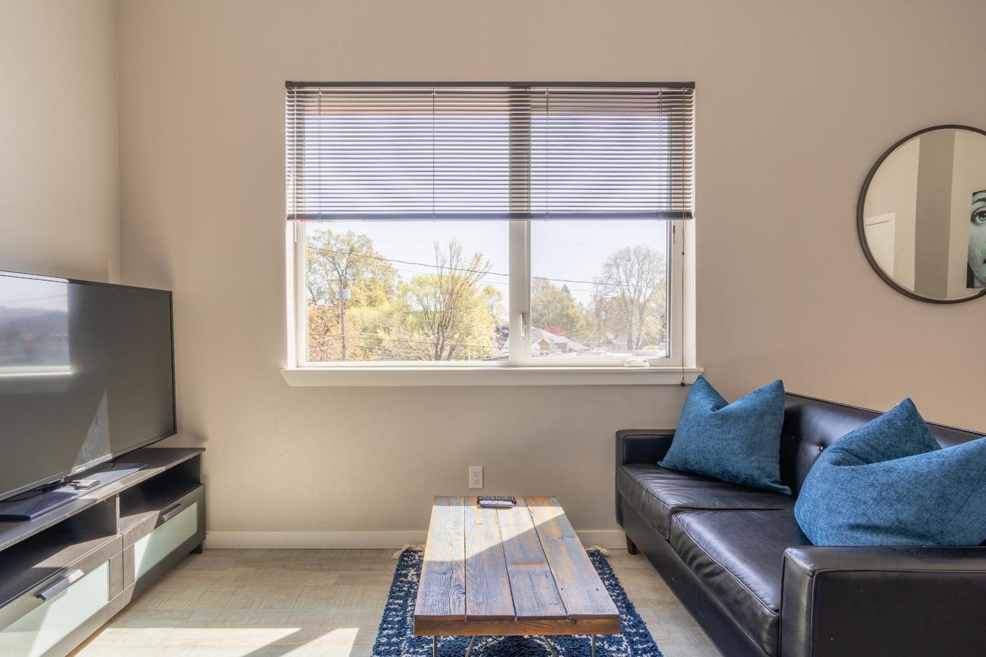 Sunny Studio Apartment - Food Carts, Coffee & Bars Portland Extérieur photo