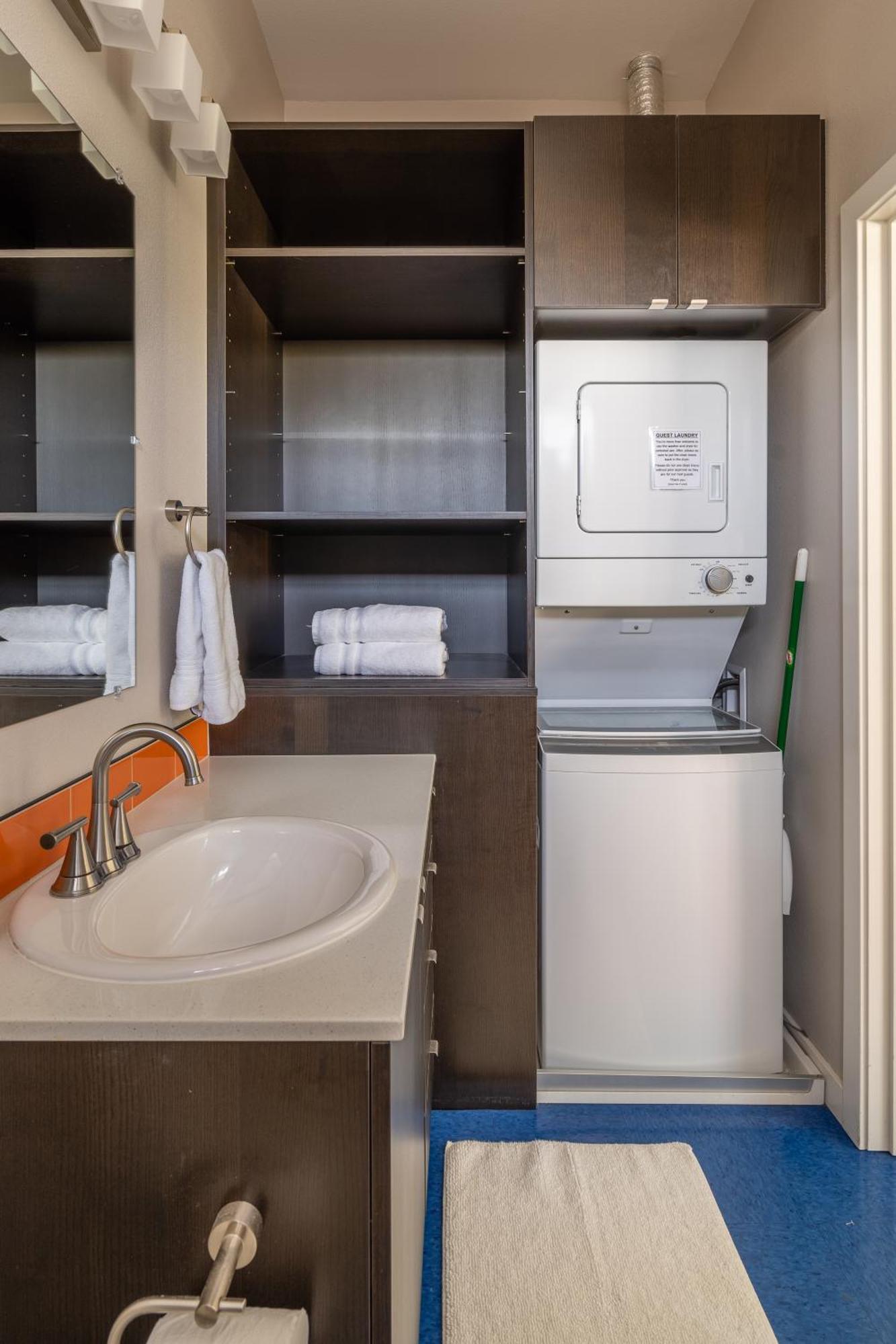 Sunny Studio Apartment - Food Carts, Coffee & Bars Portland Extérieur photo