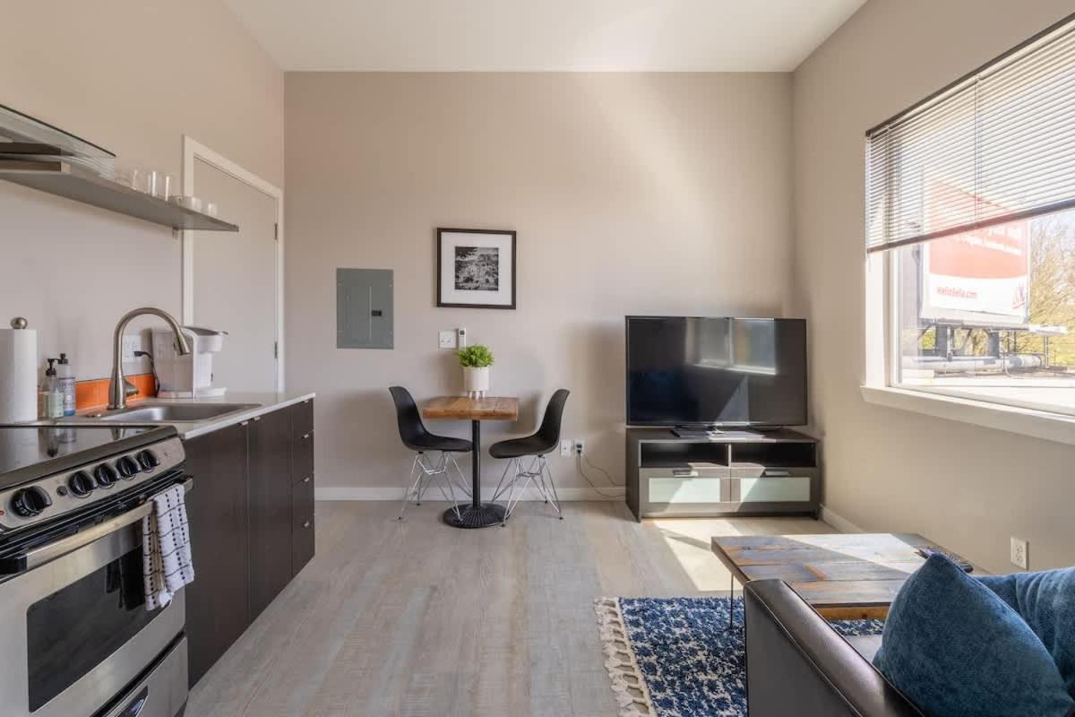 Sunny Studio Apartment - Food Carts, Coffee & Bars Portland Extérieur photo
